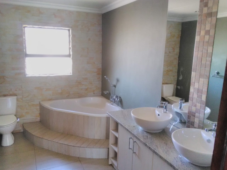 3 Bedroom Property for Sale in Hillside Free State